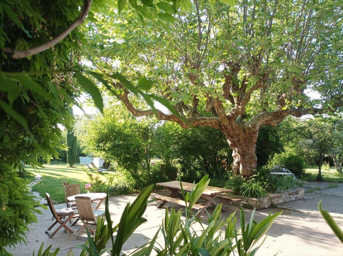 Campagne De Pre Grand Bed and Breakfast Saint-Étienne-les-Orgues Buitenkant foto