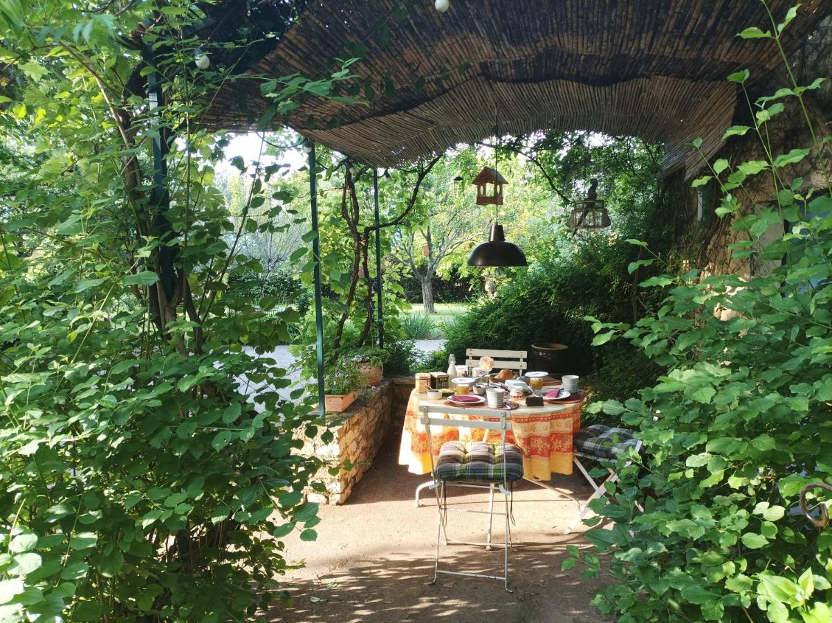 Campagne De Pre Grand Bed and Breakfast Saint-Étienne-les-Orgues Buitenkant foto
